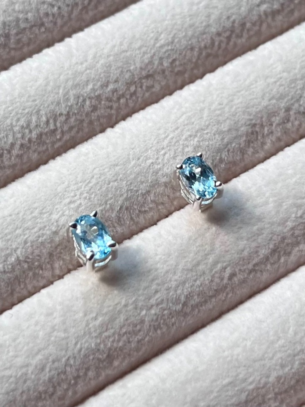 E089 | Genuine Blue Topaz Oval-Cut Stud Earrings - Picture 4 of 7